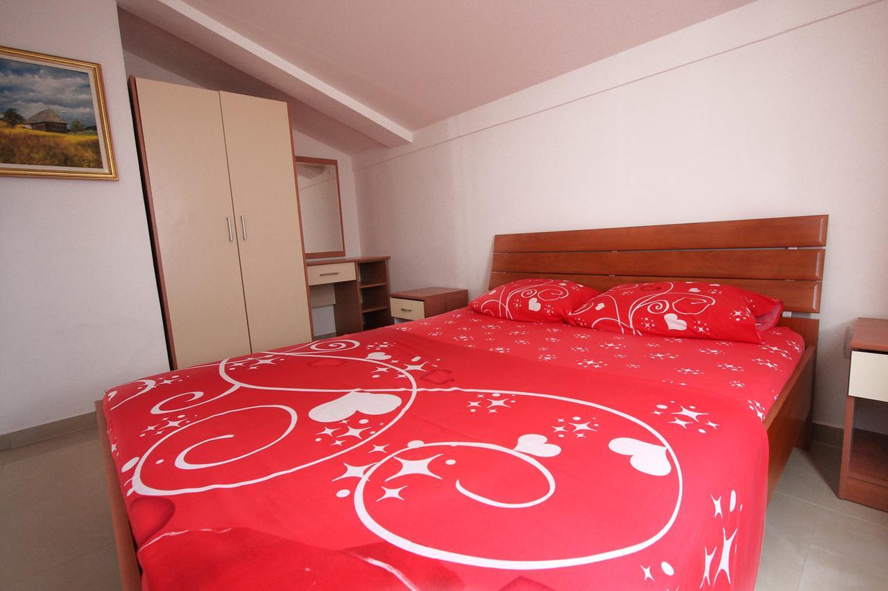 Apartmani Irena Petrovac 外观 照片