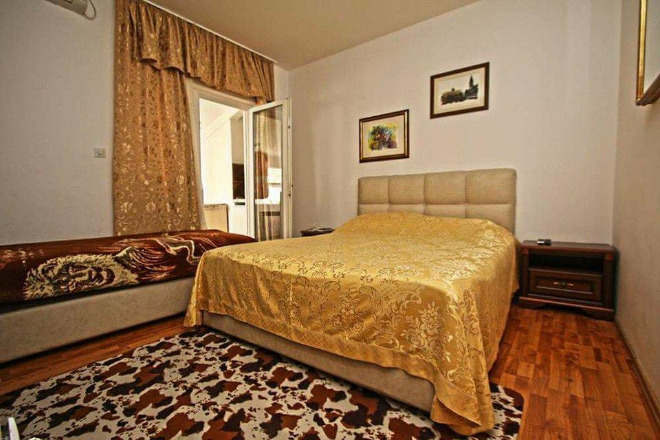 Apartmani Irena Petrovac 外观 照片